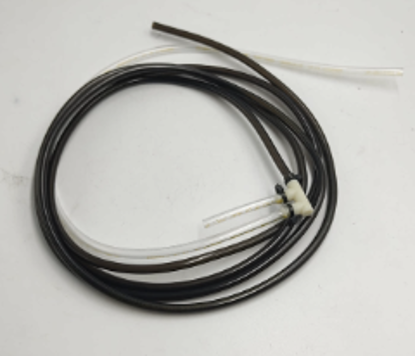 تصویر از شیلنگ شیشه شور مشکی لاستیکی - پولاسا